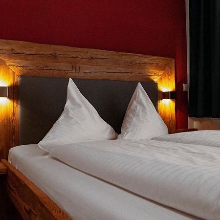 Hotel Almwirt Haar  Eksteriør billede