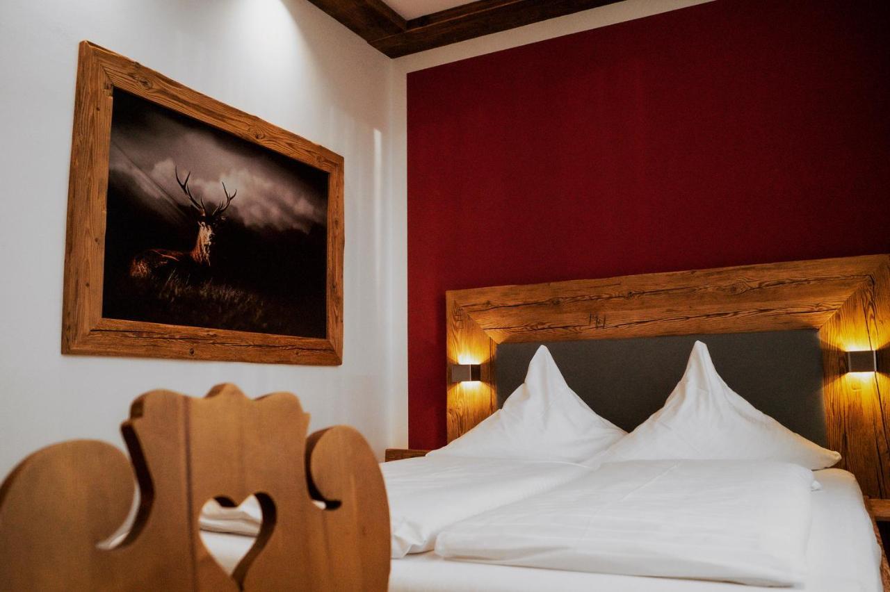 Hotel Almwirt Haar  Eksteriør billede