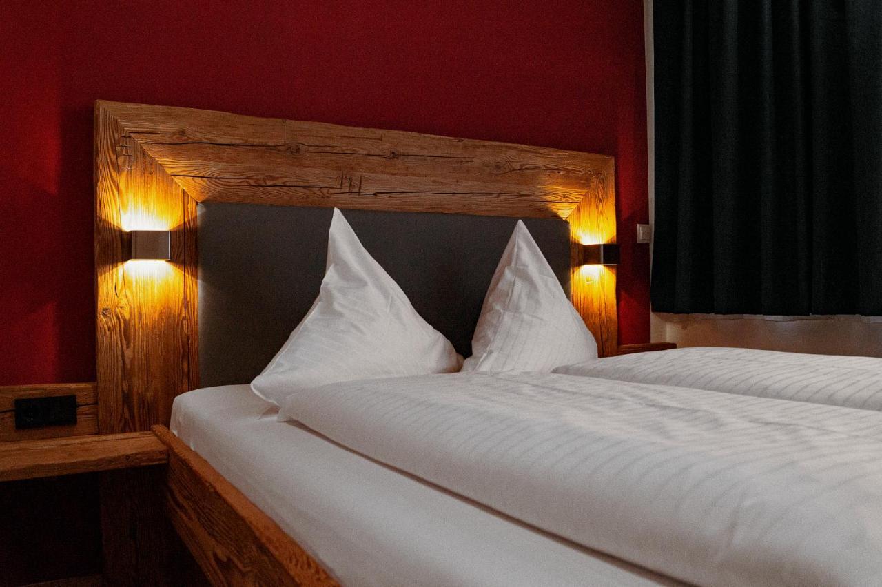 Hotel Almwirt Haar  Eksteriør billede