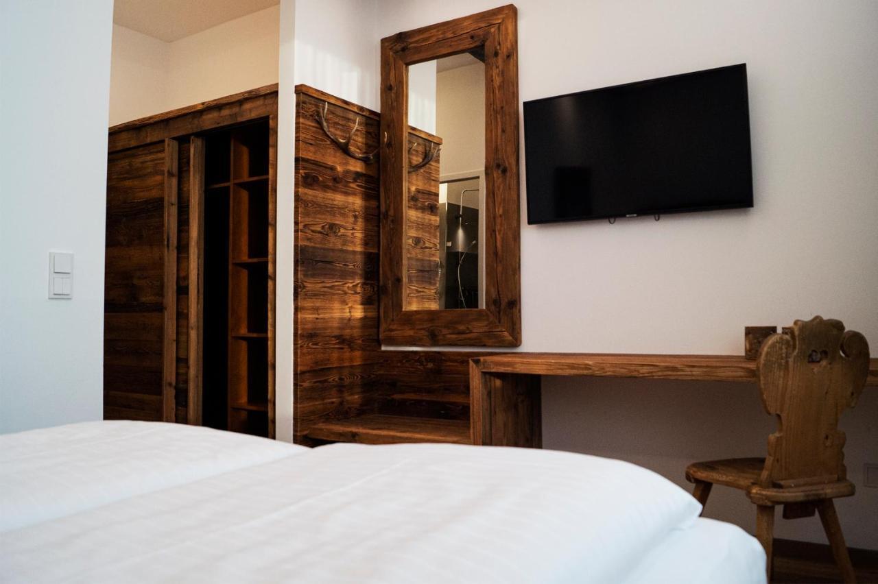Hotel Almwirt Haar  Eksteriør billede