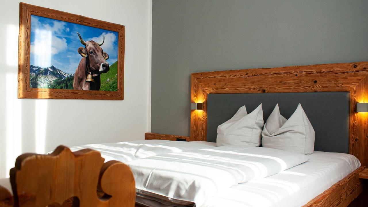 Hotel Almwirt Haar  Eksteriør billede